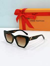 Picture of Louis Vuitton Sunglasses _SKUfw77361652fw